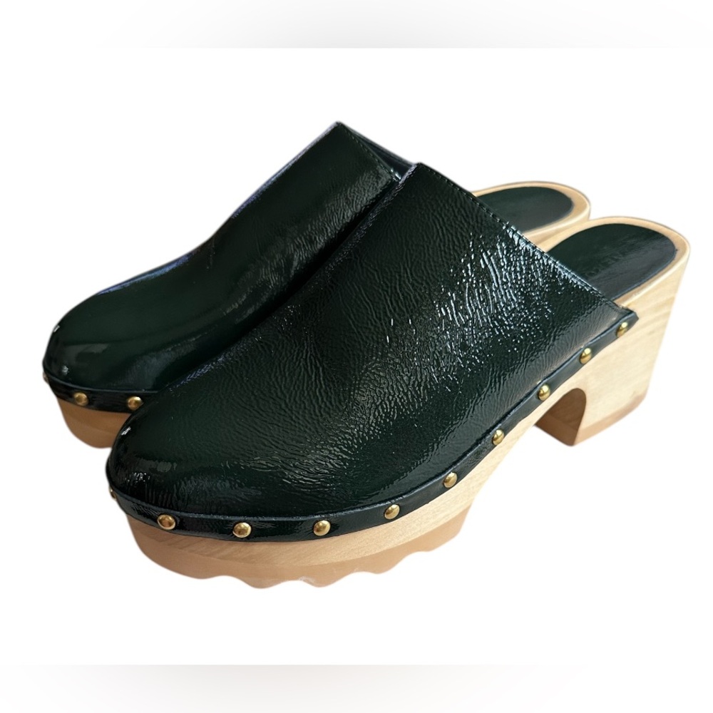 AEROSOLES Holiday 🌲 Green Patent Leather Clogs - Picture 3 of 7